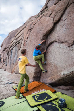 Irland Bouldern Carrickfinn