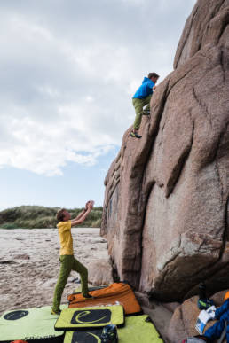 Irland Bouldern Carrickfinn